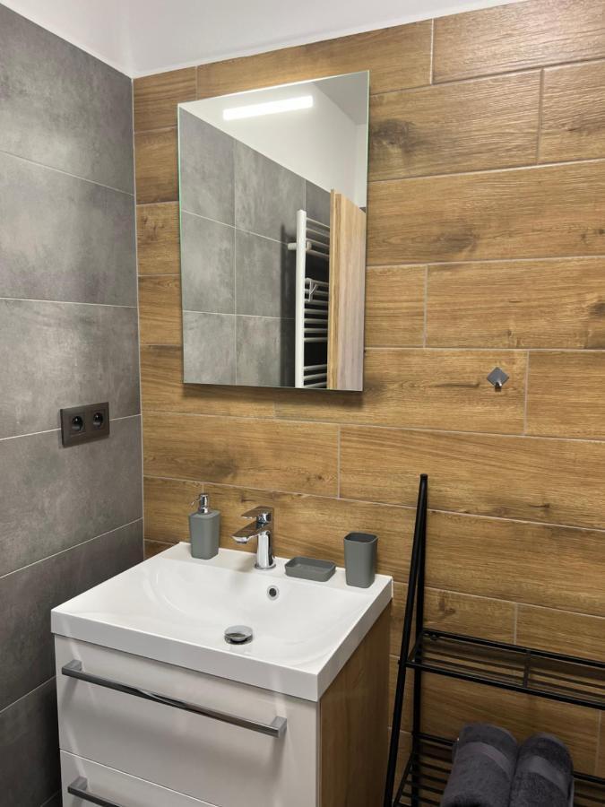 Hobiti Apartman - Bilbo Černá v Pošumaví Exterior foto